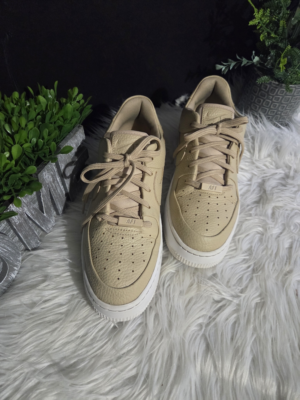 Nike Air Force 1 Khaki Women's Low-Top Leather Sneakers. Size 9